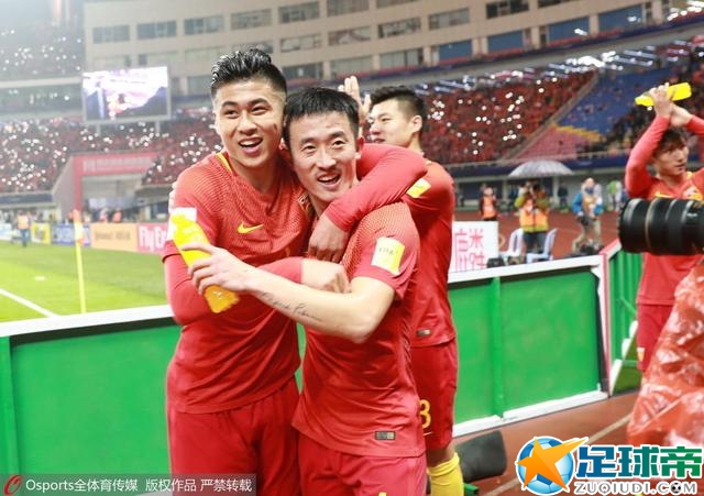 今天，博主@巴扎体育发博写道：“浙江广厦已抵达乌鲁木齐，胡金秋没有随队，明天的比赛大概率不会出场。